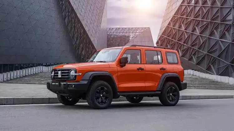 تانك 300 وبايك BJ40: منافسة صينية تعيد رسم مشهد سيارات الدفع الرباعي